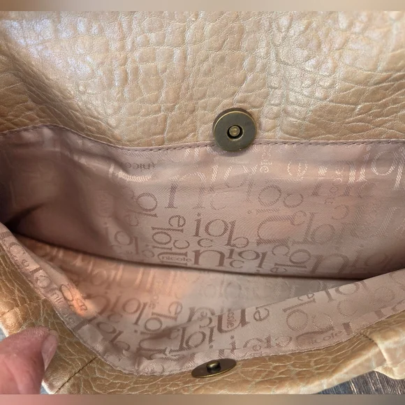 Nicole Miller Beige Y2K Shoulder Bag with Bag Charm and Emblem - Picture 11 of 15